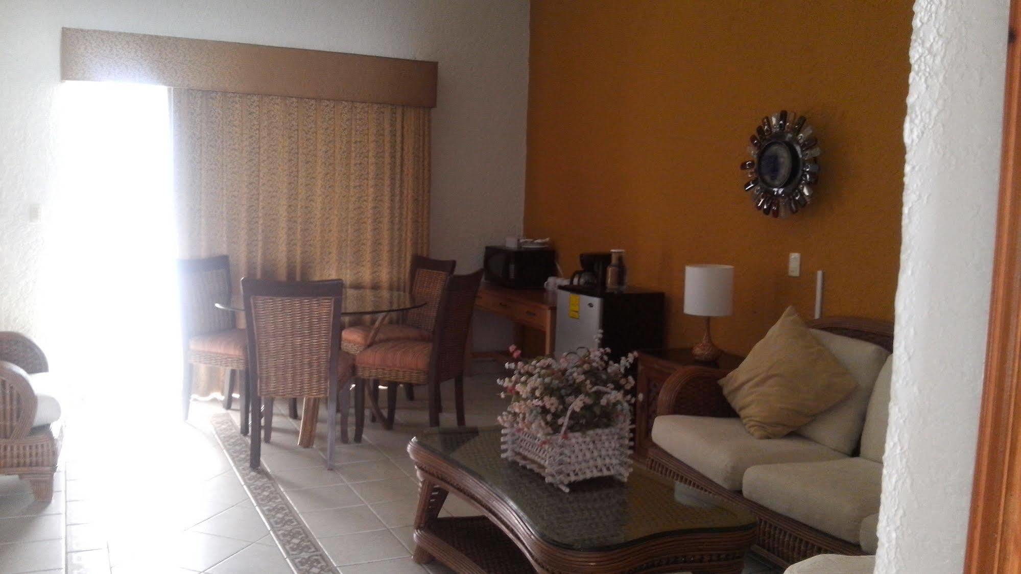 Hotel Mision Santa Maria San Quintin المظهر الخارجي الصورة